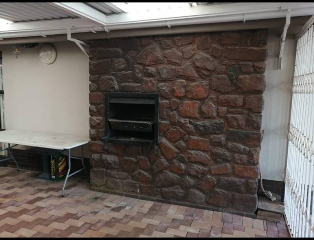 4 BEDROOM HOUSE FOR SALE IN RESERVOIR HILLS